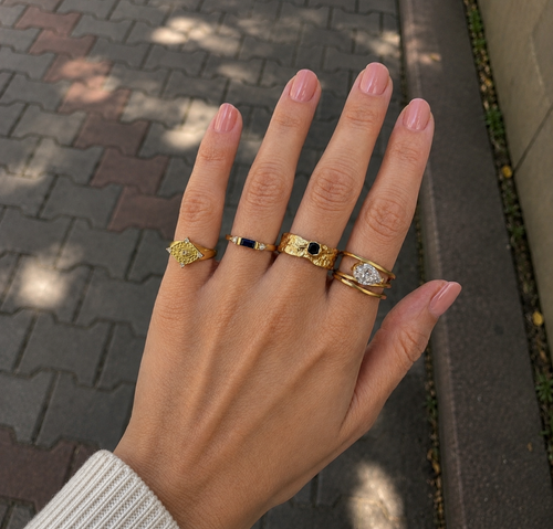 Antique Onyx Ring